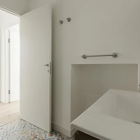 Tadino Ai Giardini Indro Montanelli By Halldis * Milánó